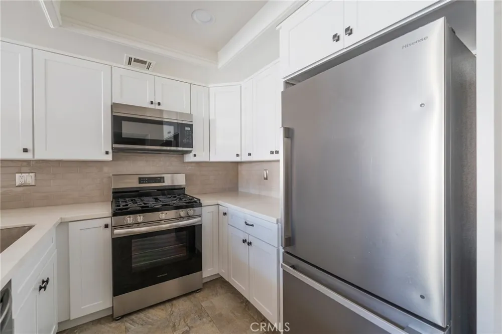 5694 E Los Angeles Simi Valley, CA 93063