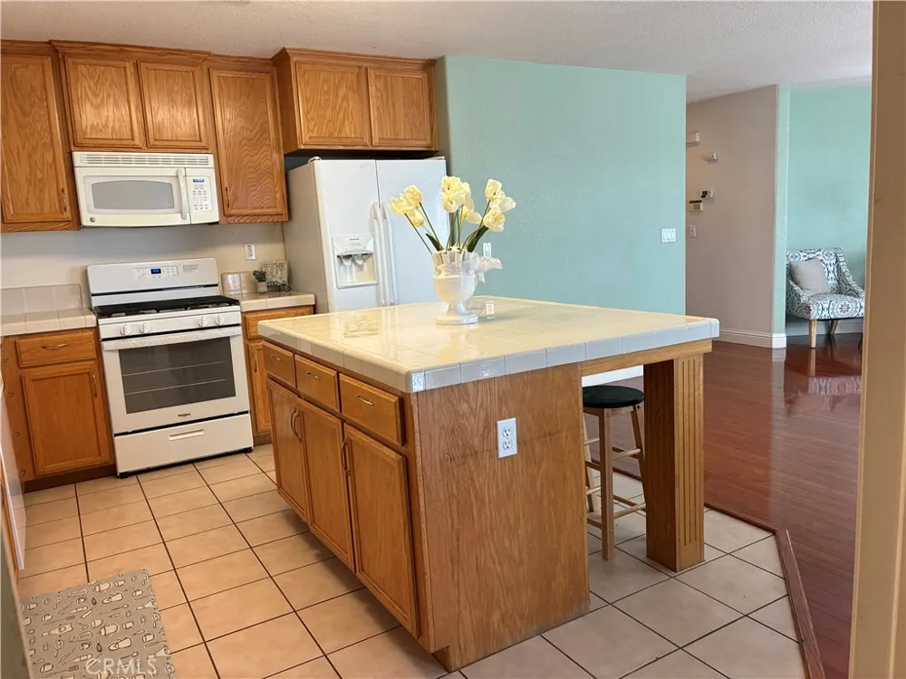 4208 Berryesa Merced, CA 95348