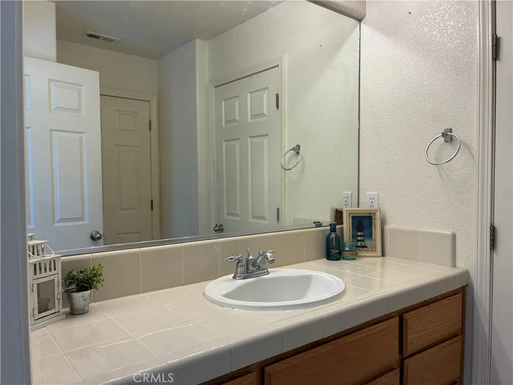 4208 Berryesa Merced, CA 95348