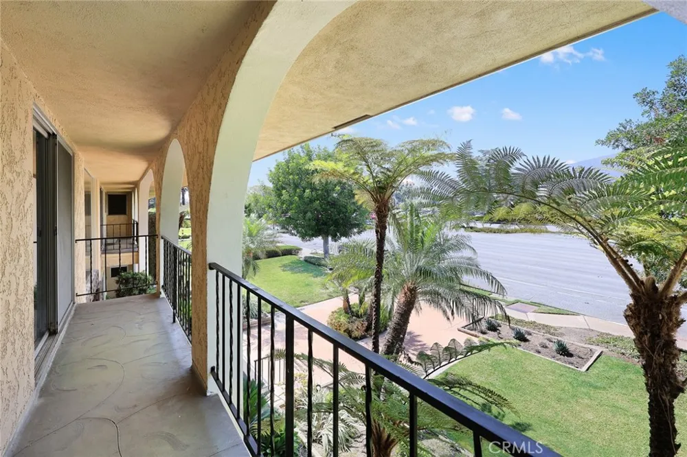 620 W Huntington #216 Arcadia, CA 91007