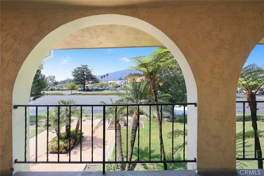 620 W Huntington #216 Arcadia, CA 91007