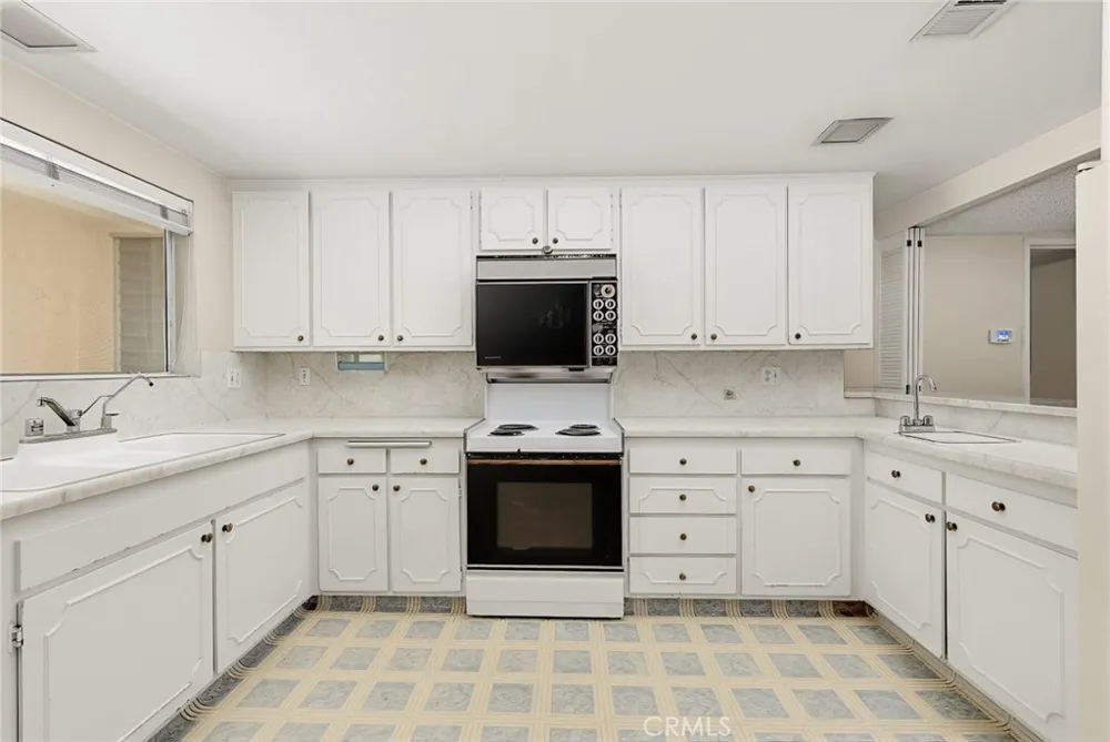 620 W Huntington #216 Arcadia, CA 91007