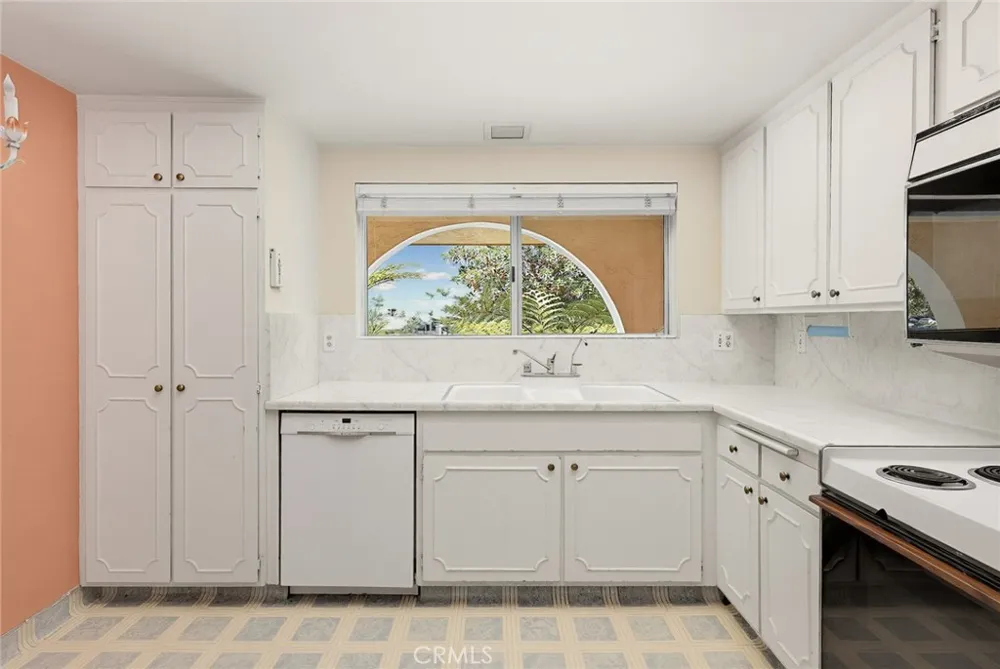 620 W Huntington #216 Arcadia, CA 91007