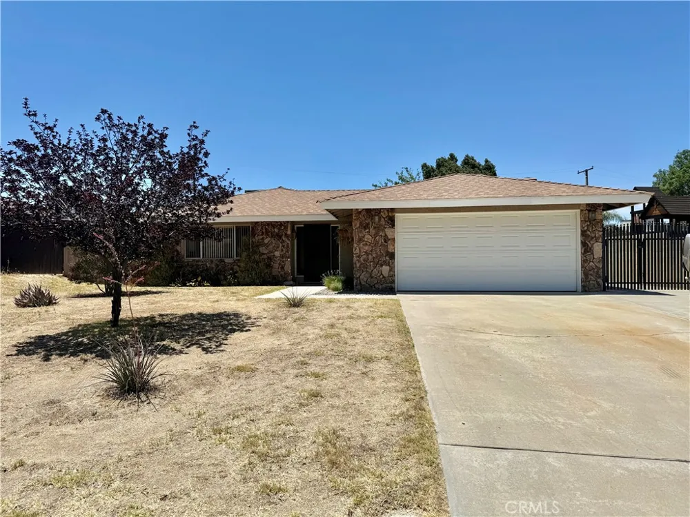 27195 Aurora Hemet, CA 92544