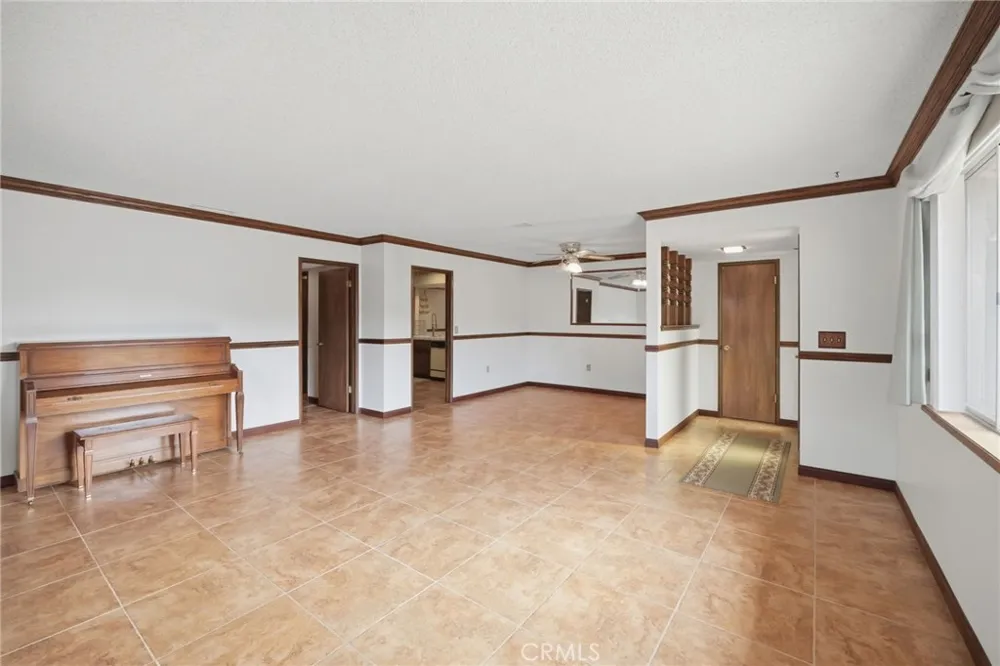 27195 Aurora Hemet, CA 92544
