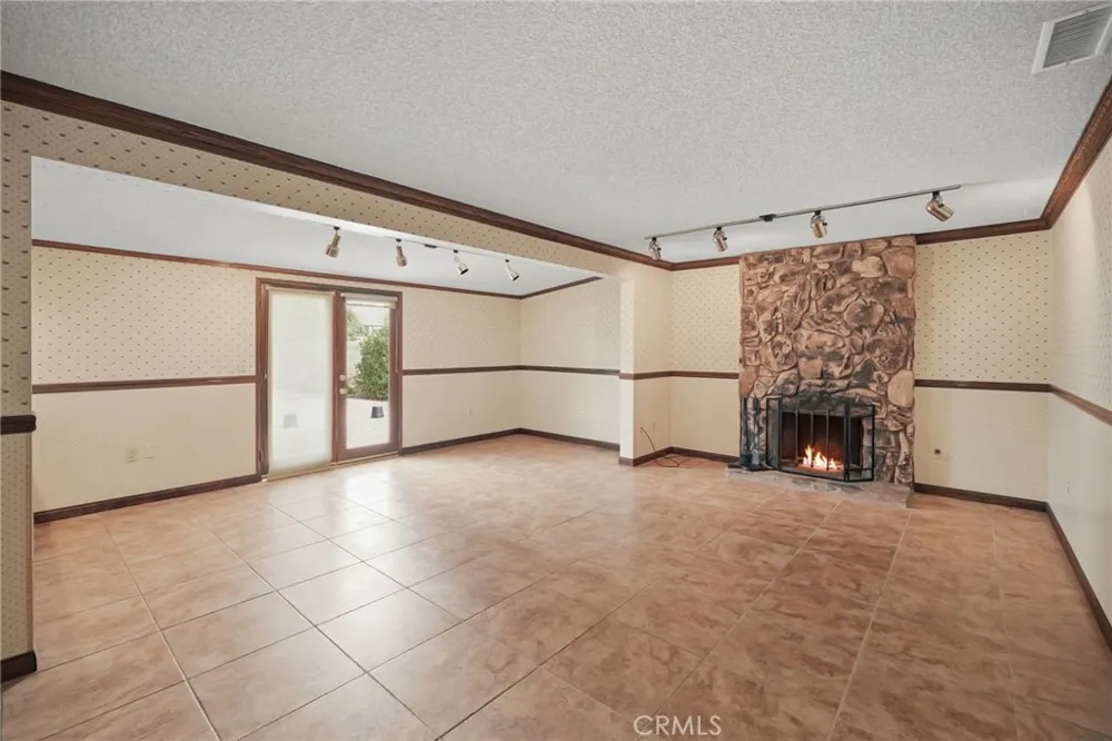 27195 Aurora Hemet, CA 92544
