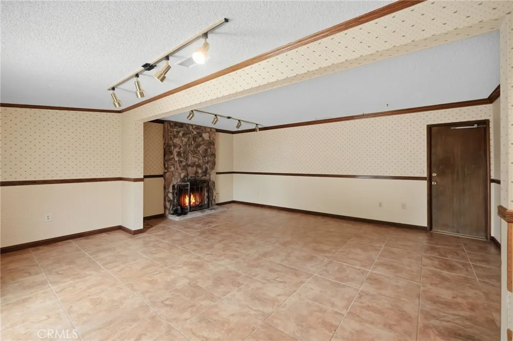 27195 Aurora Hemet, CA 92544