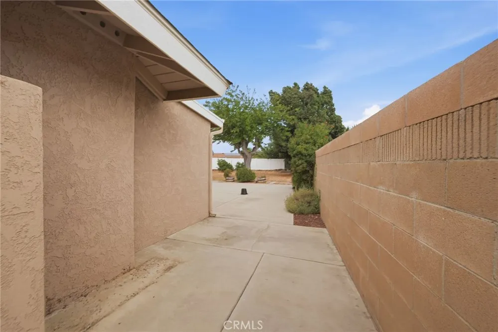 27195 Aurora Hemet, CA 92544