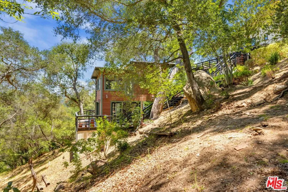 19805 Valley View Drive Topanga, CA 90290