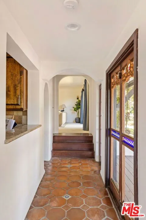 19805 Valley View Drive Topanga, CA 90290