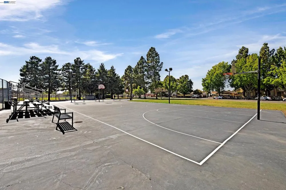 1029 Cheryl Ann Cir #67 Hayward, CA 94544