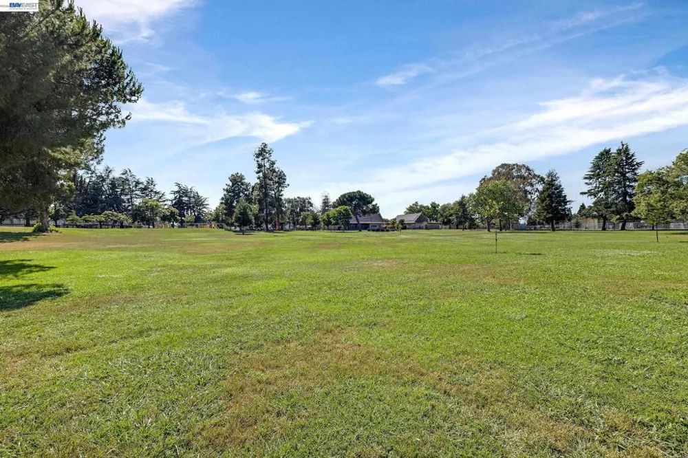 1029 Cheryl Ann Cir #67 Hayward, CA 94544