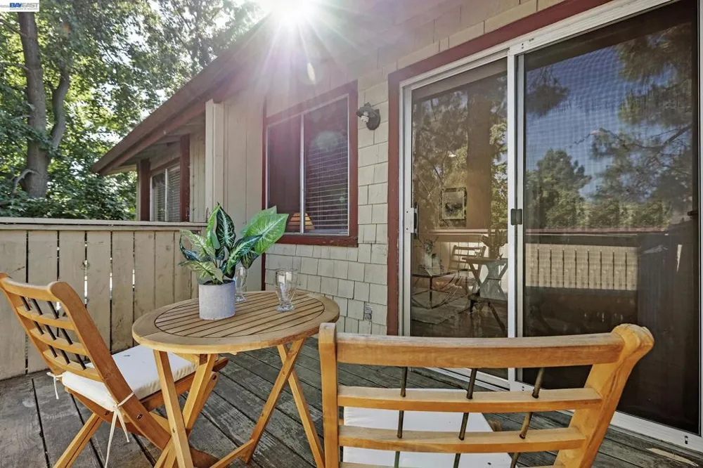 1029 Cheryl Ann Cir #67 Hayward, CA 94544