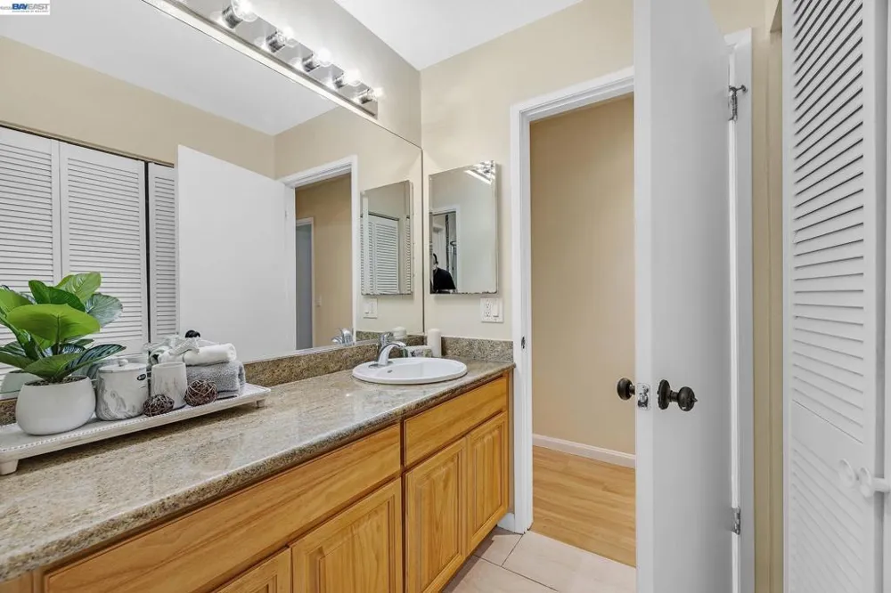 1029 Cheryl Ann Cir #67 Hayward, CA 94544
