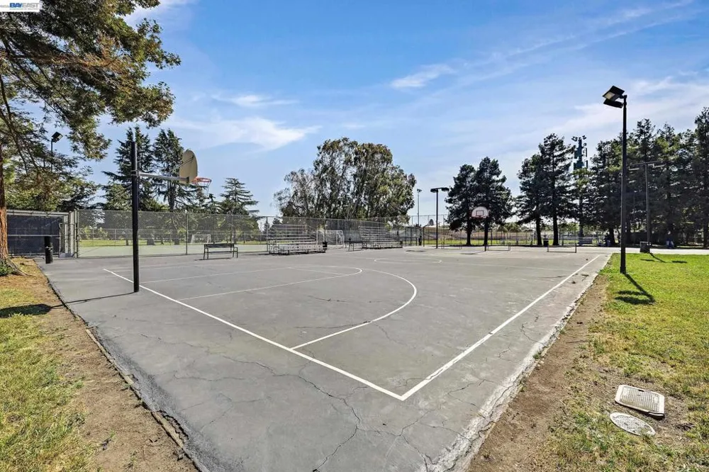 1029 Cheryl Ann Cir #67 Hayward, CA 94544