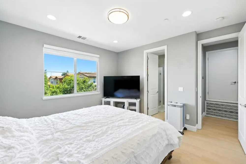 316 Fair Oaks Avenue Sunnyvale, CA 94085