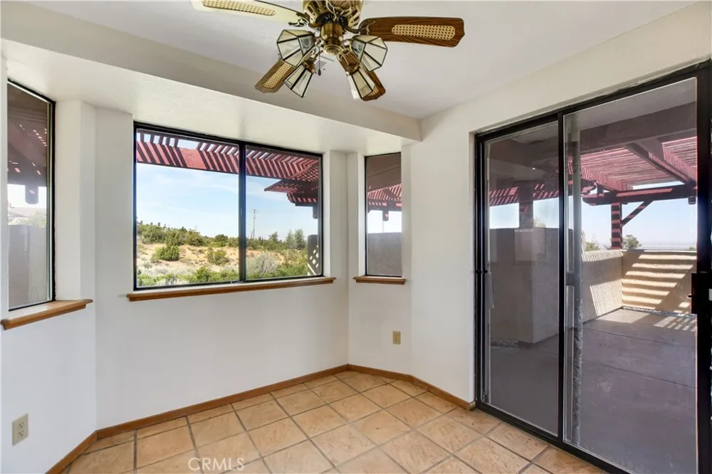 2929 Snow Line Drive Pinon Hills, CA 92372