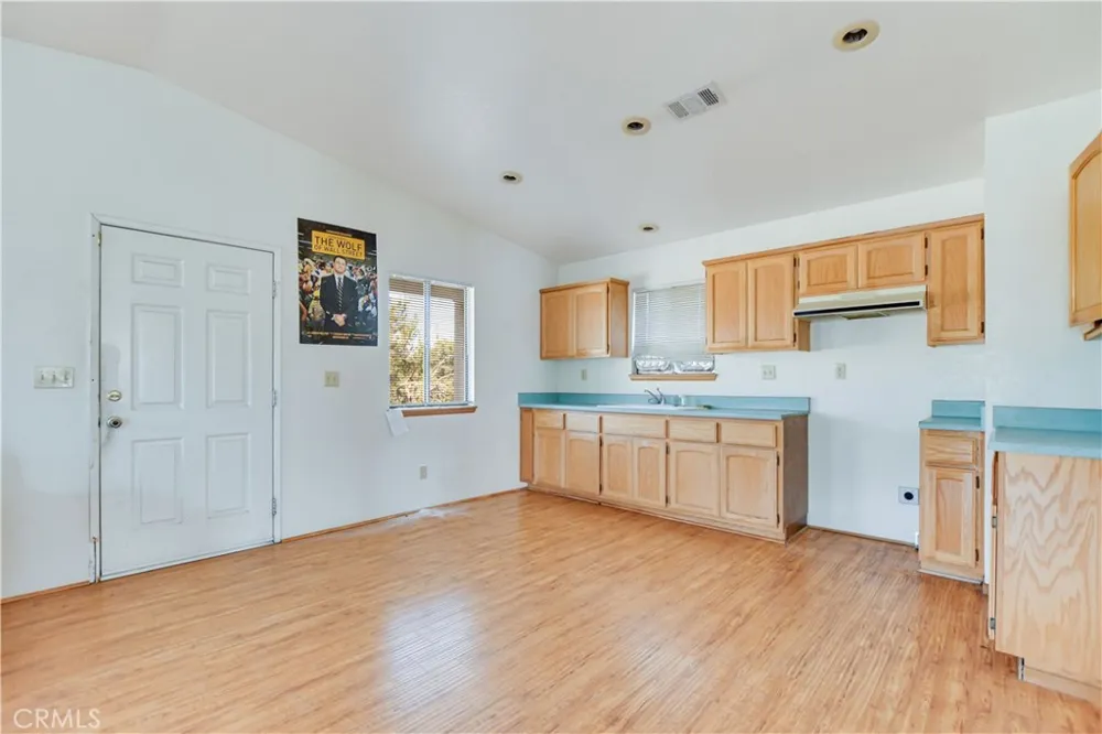 2929 Snow Line Drive Pinon Hills, CA 92372