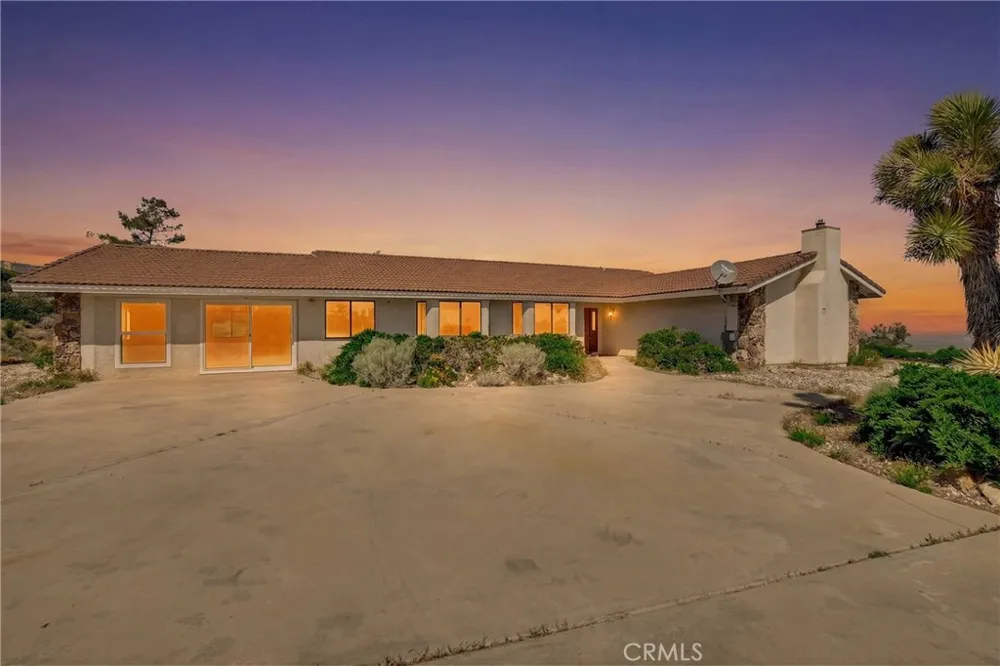 2929 Snow Line Drive Pinon Hills, CA 92372