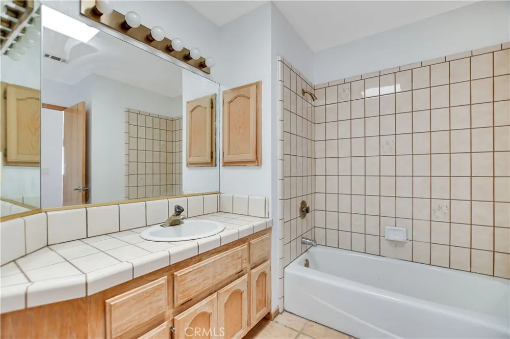2929 Snow Line Drive Pinon Hills, CA 92372