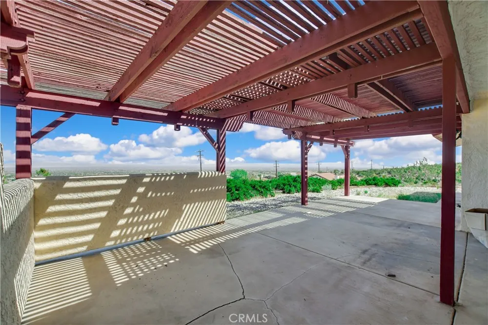 2929 Snow Line Drive Pinon Hills, CA 92372