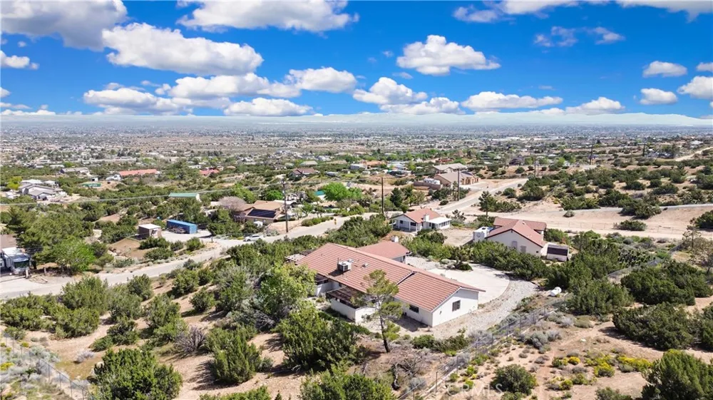 2929 Snow Line Drive Pinon Hills, CA 92372