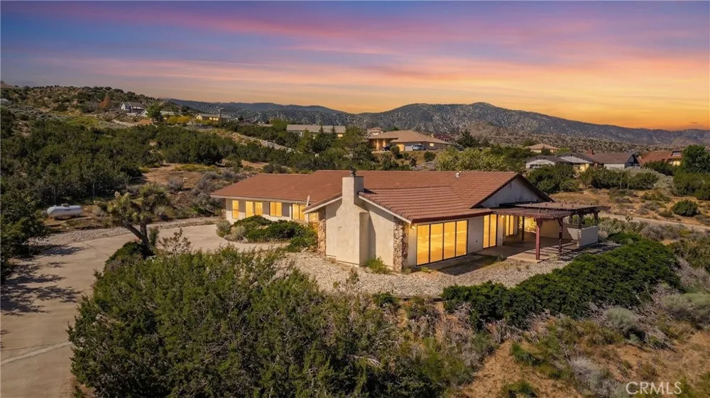 2929 Snow Line Drive Pinon Hills, CA 92372