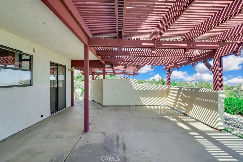 2929 Snow Line Drive Pinon Hills, CA 92372