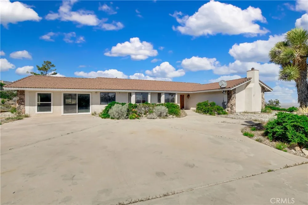 2929 Snow Line Drive Pinon Hills, CA 92372