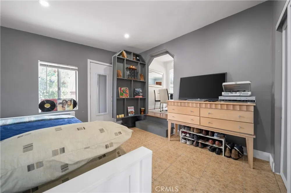 1223 W 187th Place Gardena, CA 90248