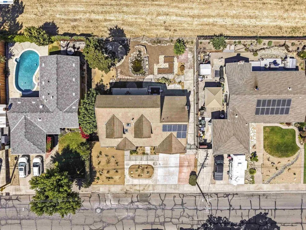 743 Ventura Dr Pittsburg, CA 94565
