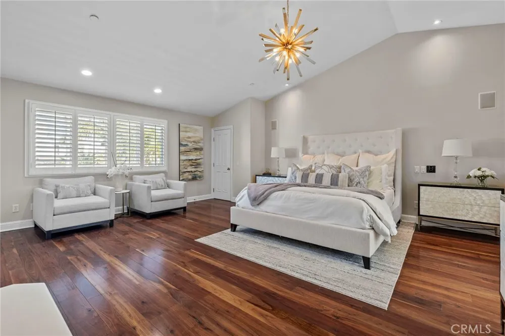 2401 Clay Newport Beach, CA 92663