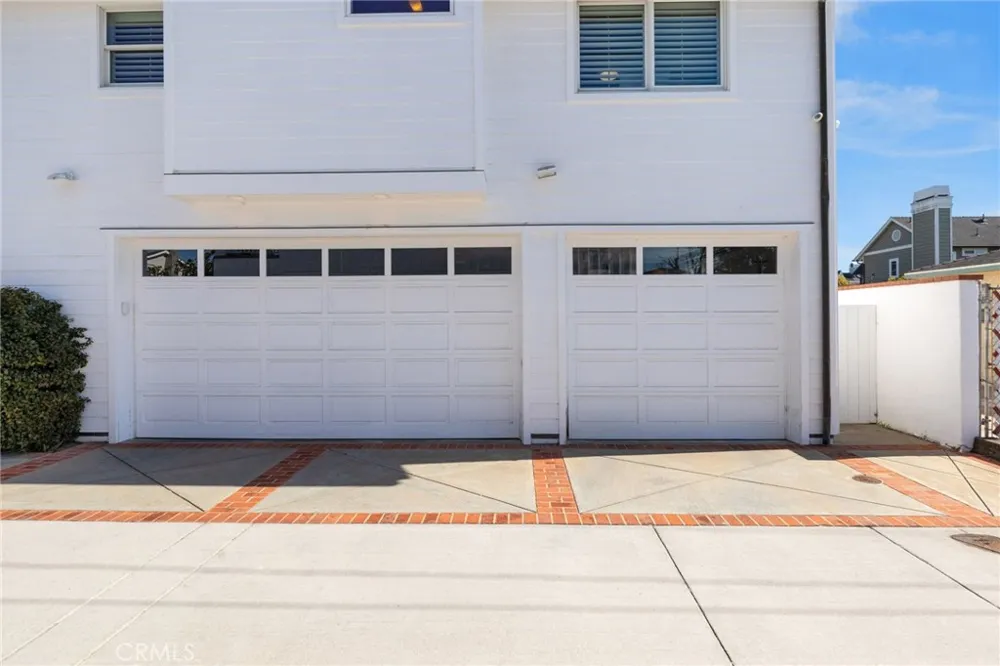 2401 Clay Newport Beach, CA 92663