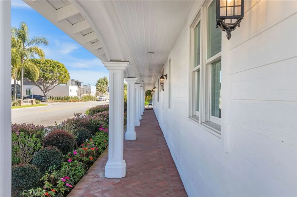 2401 Clay Newport Beach, CA 92663