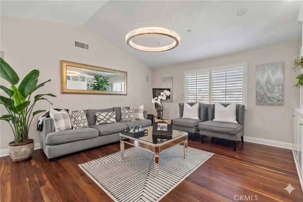 2401 Clay Newport Beach, CA 92663
