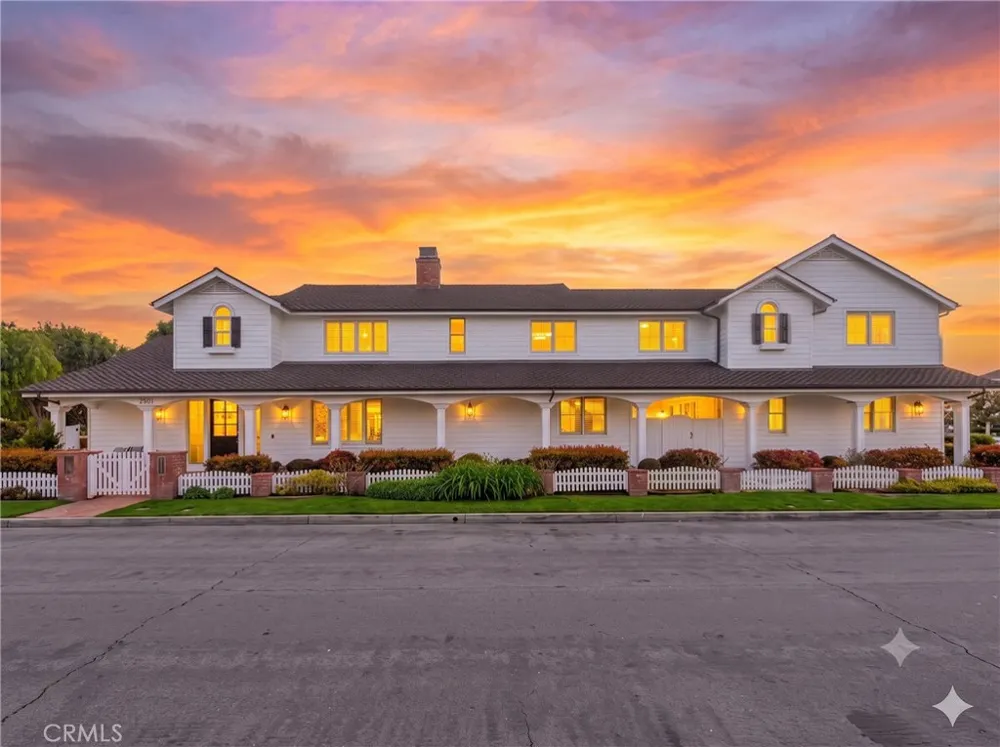 2401 Clay Newport Beach, CA 92663