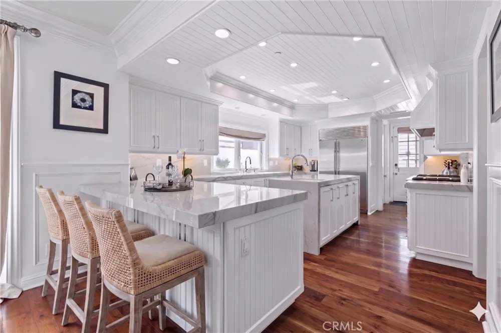 2401 Clay Newport Beach, CA 92663