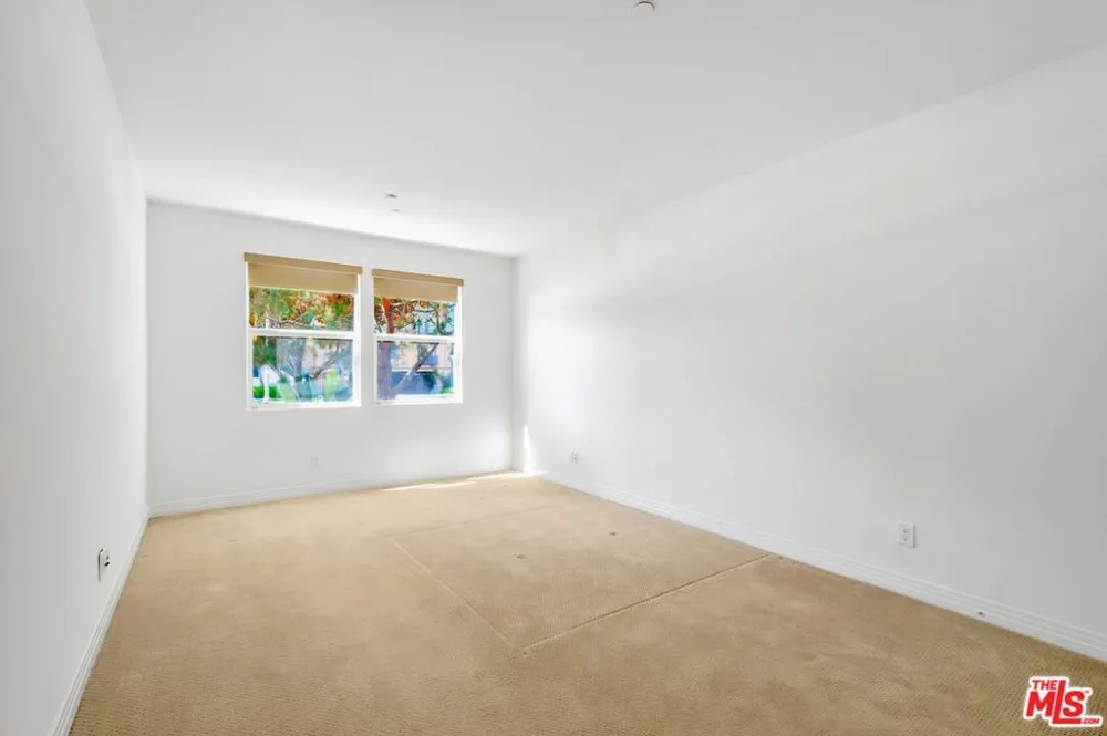 7100 Playa Vista Drive #123 Playa Vista, CA 90094