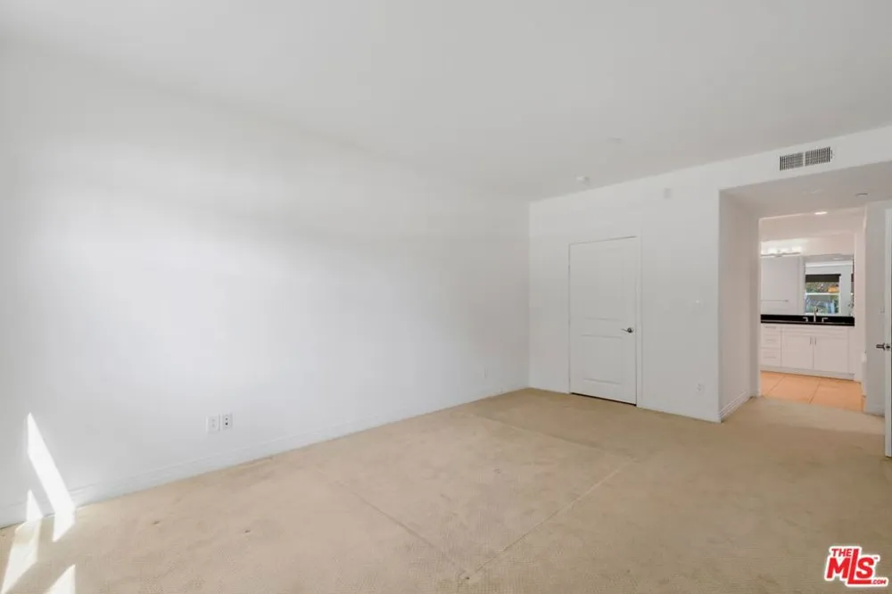 7100 Playa Vista Drive #123 Playa Vista, CA 90094
