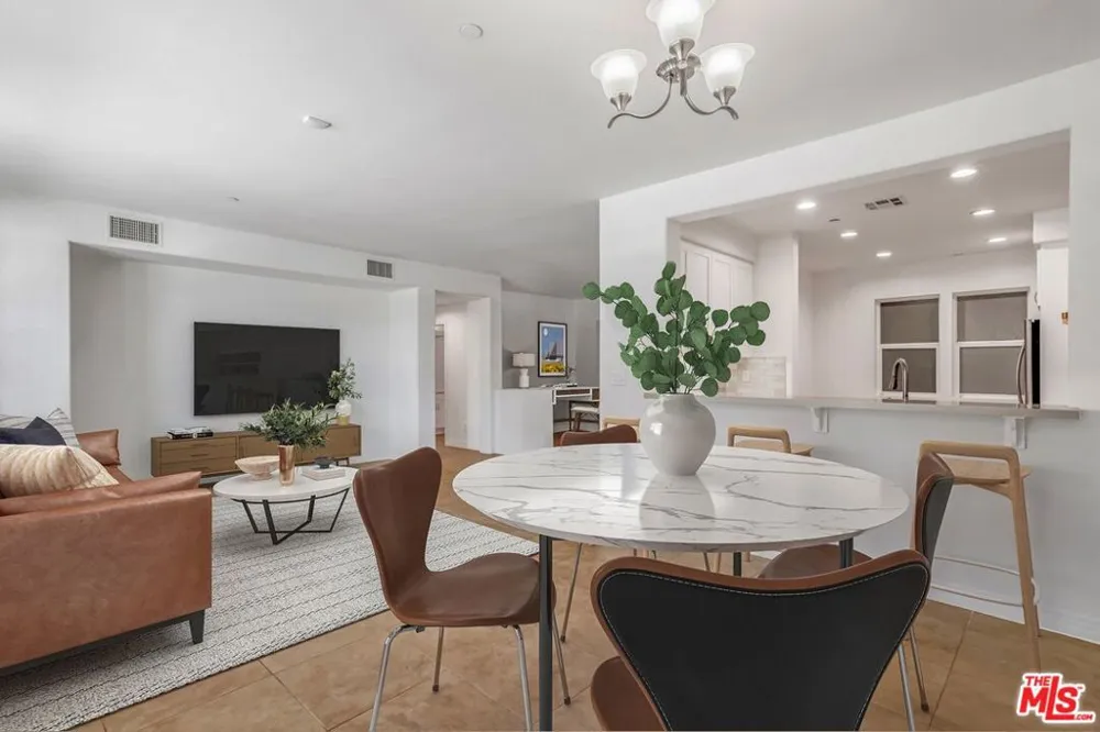 7100 Playa Vista Drive #123 Playa Vista, CA 90094