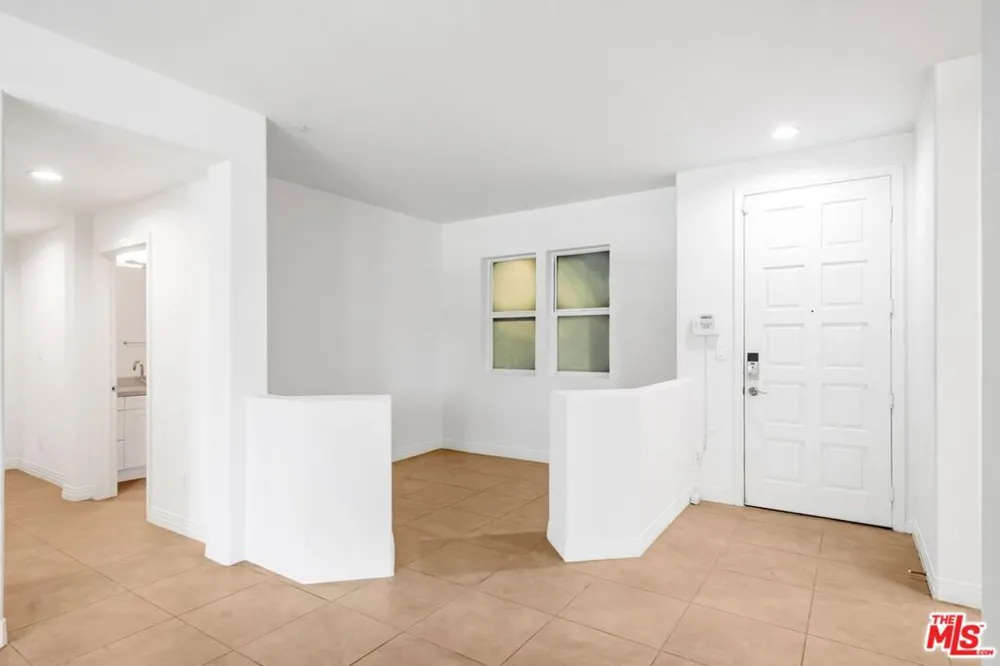 7100 Playa Vista Drive #123 Playa Vista, CA 90094