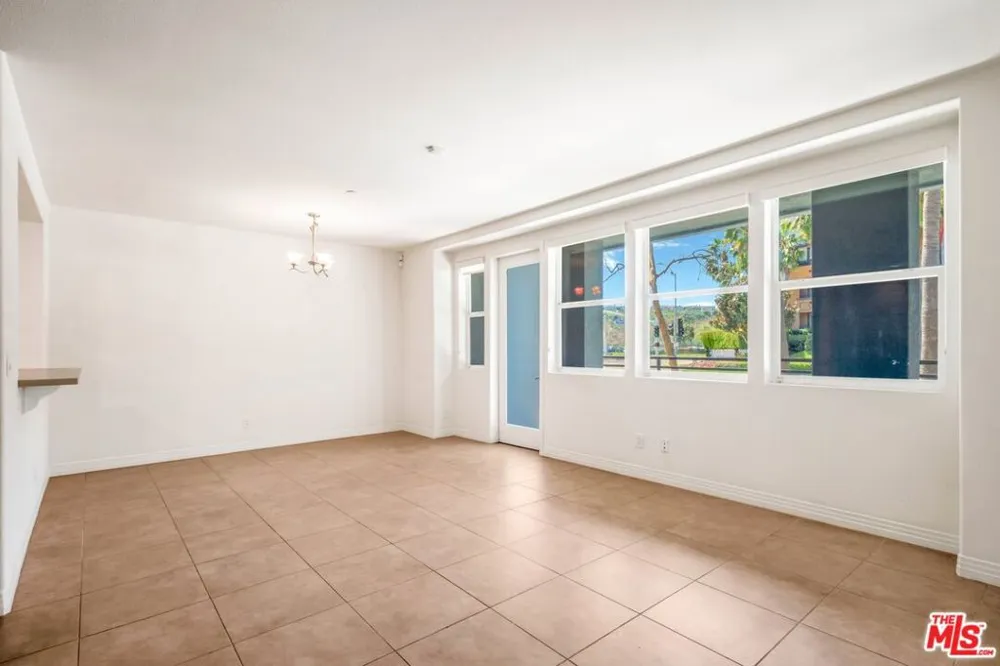 7100 Playa Vista Drive #123 Playa Vista, CA 90094
