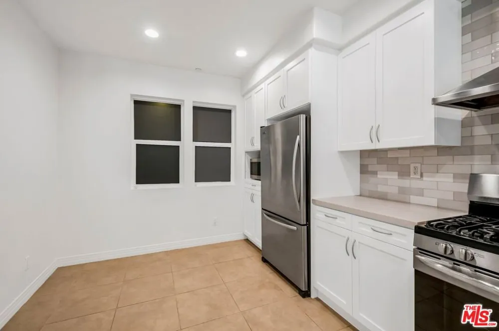 7100 Playa Vista Drive #123 Playa Vista, CA 90094