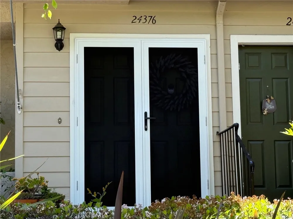 24376 Larchmont Court Laguna Hills, CA 92653