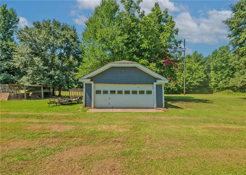 1803 Bowman Highway NW Dewy Rose, GA 30634
