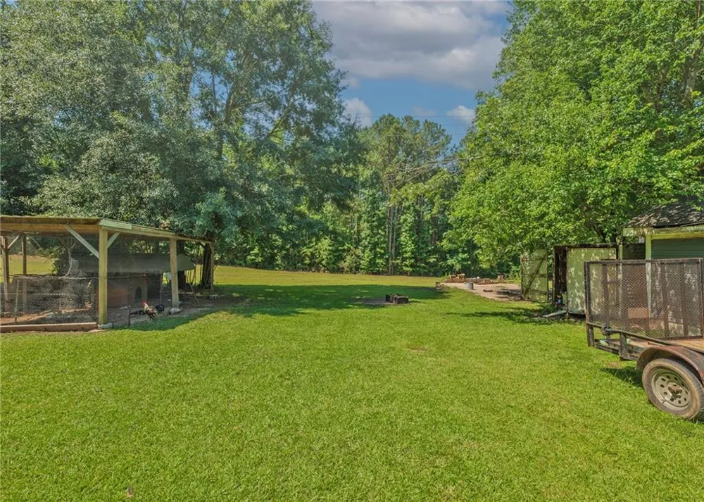 1803 Bowman Highway NW Dewy Rose, GA 30634