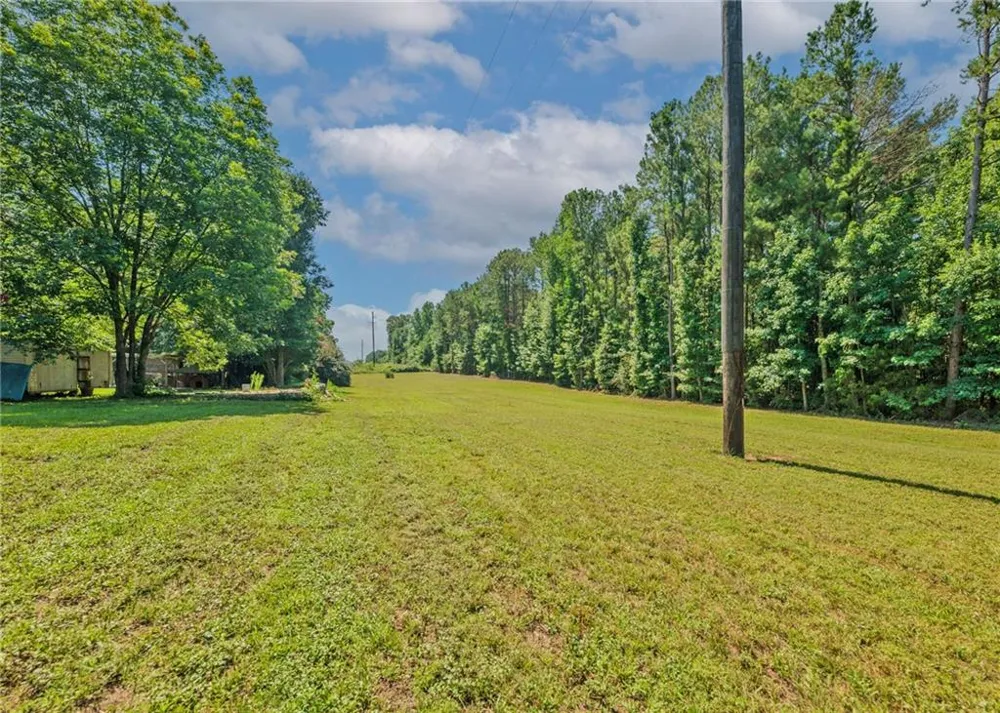 1803 Bowman Highway NW Dewy Rose, GA 30634