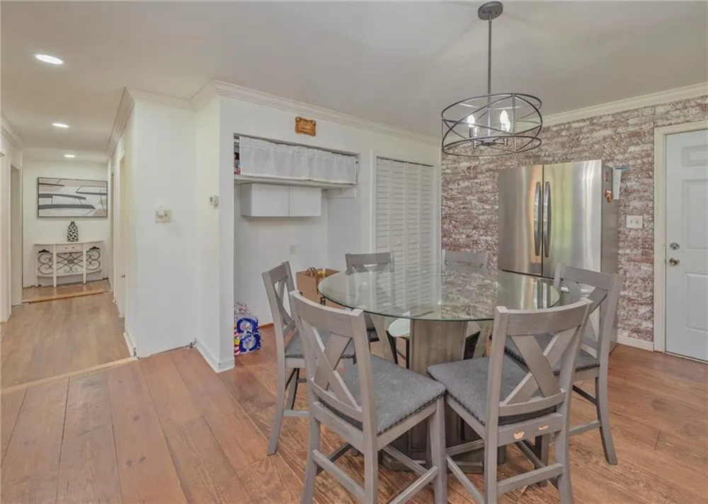 1803 Bowman Highway NW Dewy Rose, GA 30634