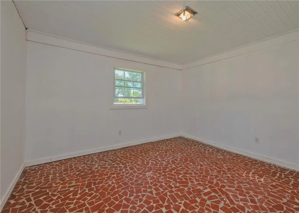 1803 Bowman Highway NW Dewy Rose, GA 30634