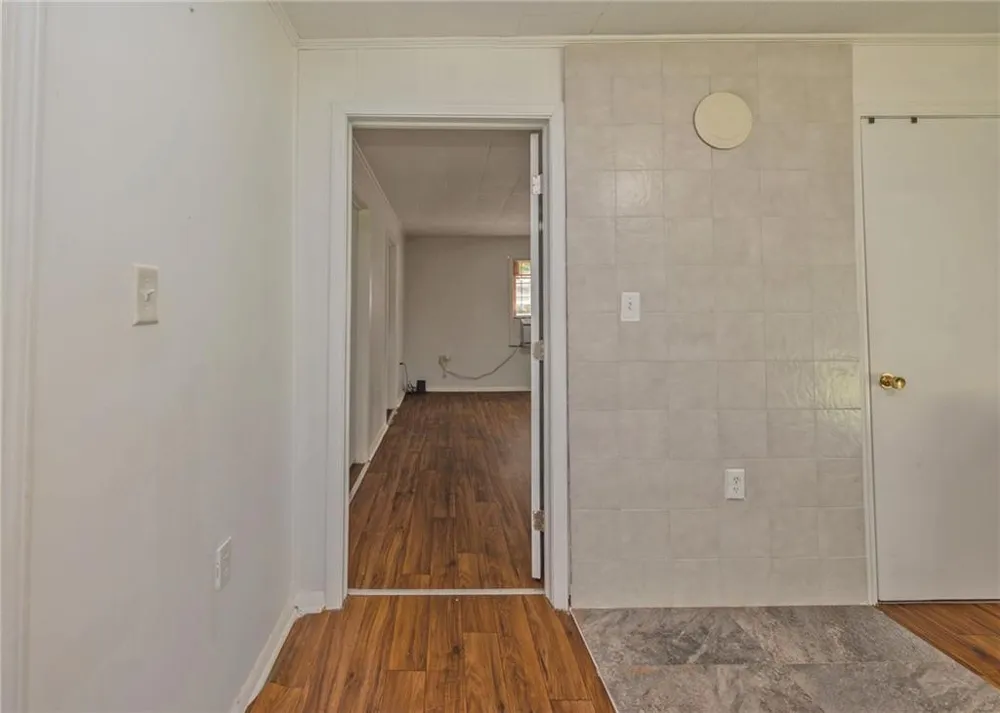 1803 Bowman Highway NW Dewy Rose, GA 30634